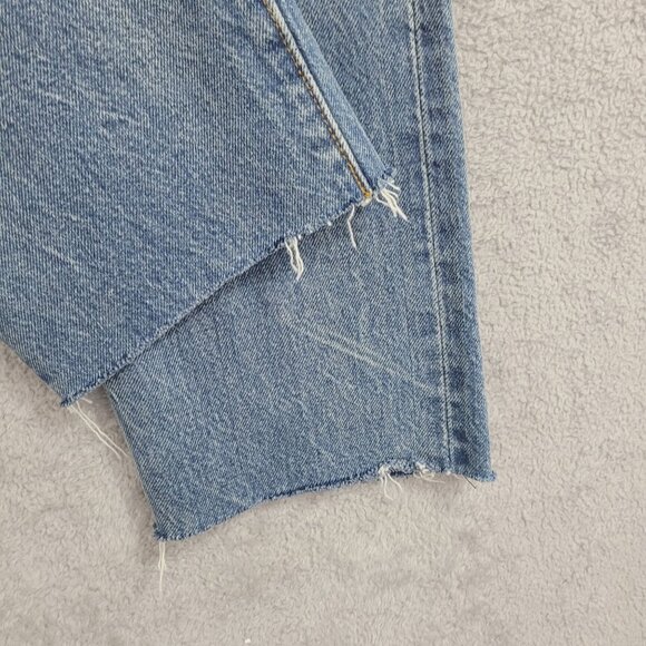 Levis Womens  Button fly Jeans Size 28 100% Cotton Raw hem Light Distressed 4CT - Picture 8 of 11